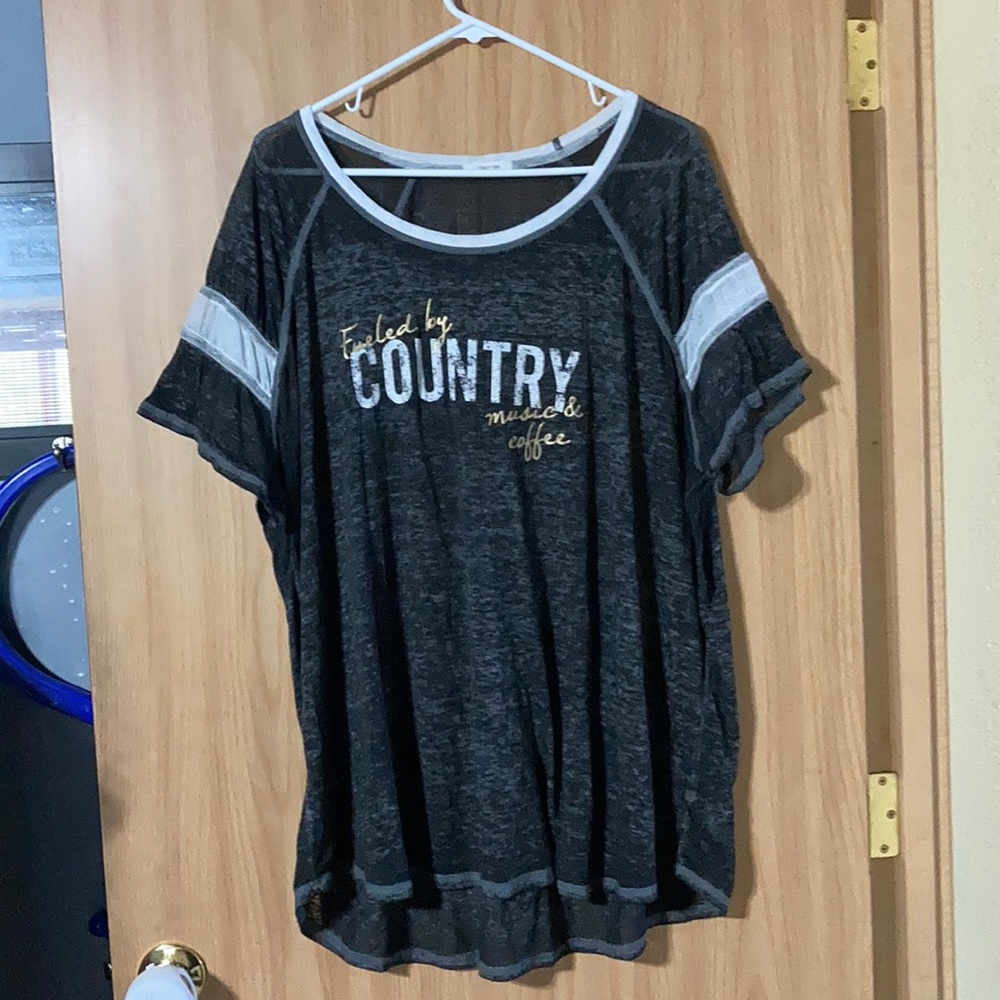 Maurice’s tee